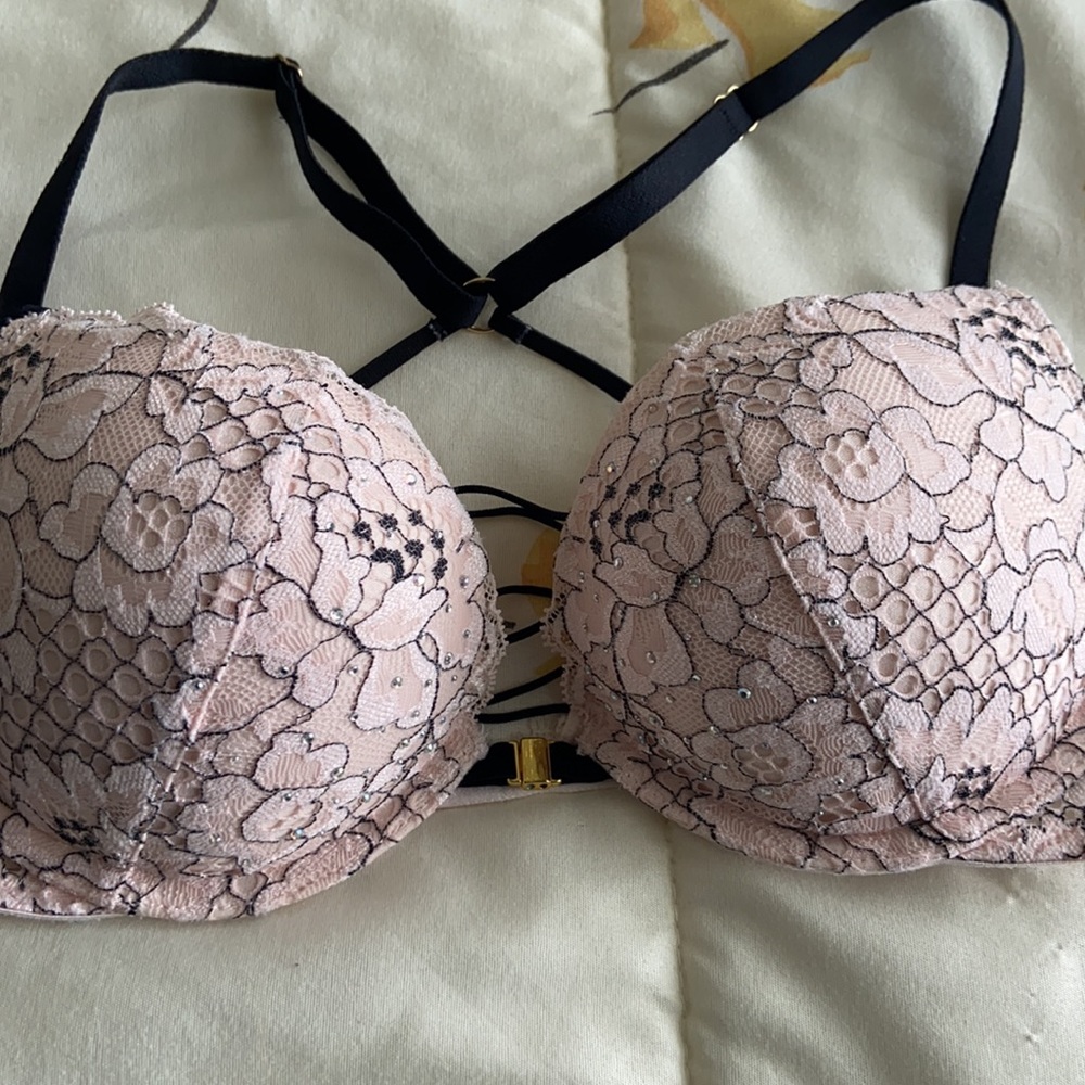 Push Up Bra - Picture 2 of 4